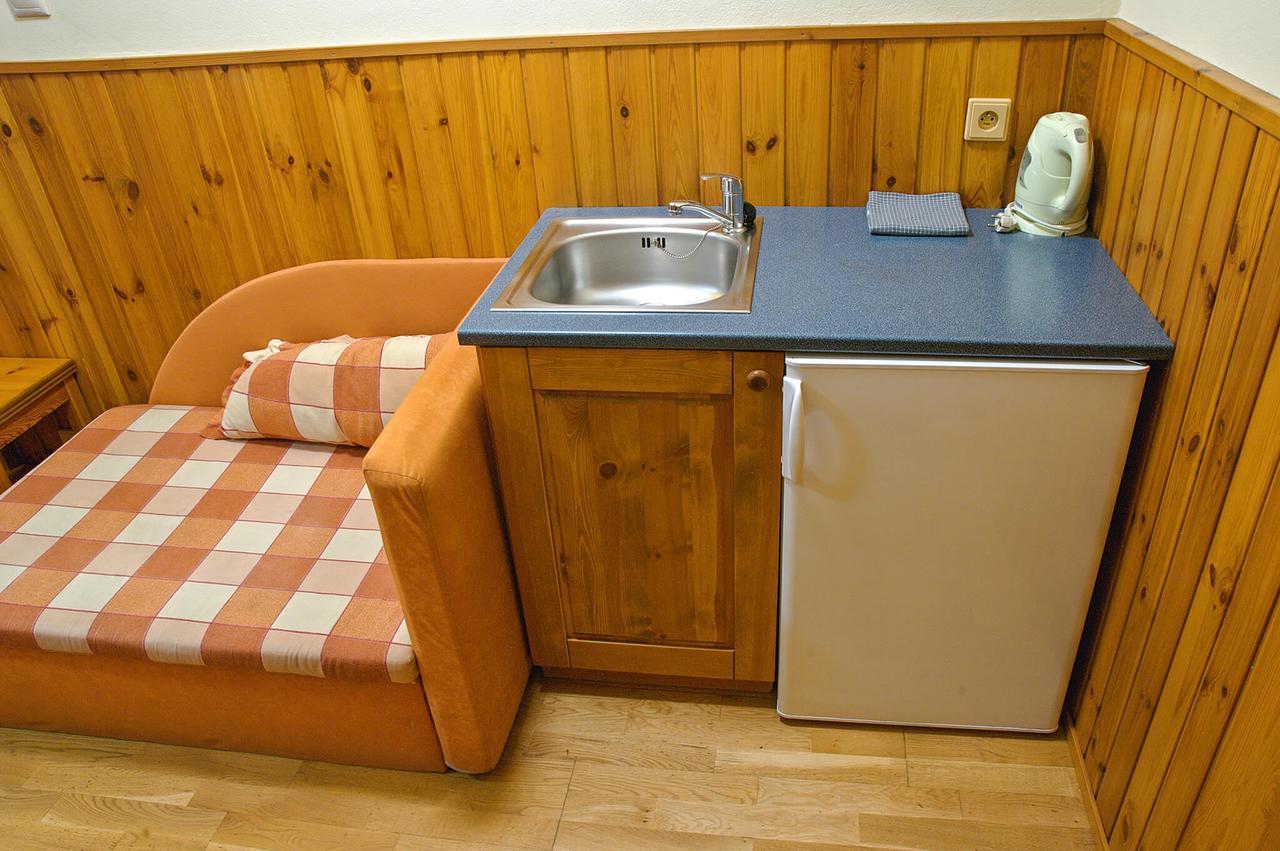 Penzión Pod bránou Poprad Exterior foto