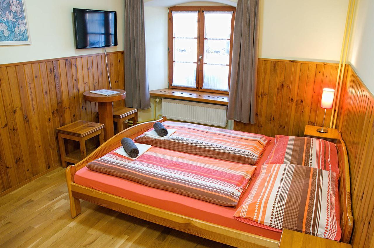 Penzión Pod bránou Poprad Exterior foto